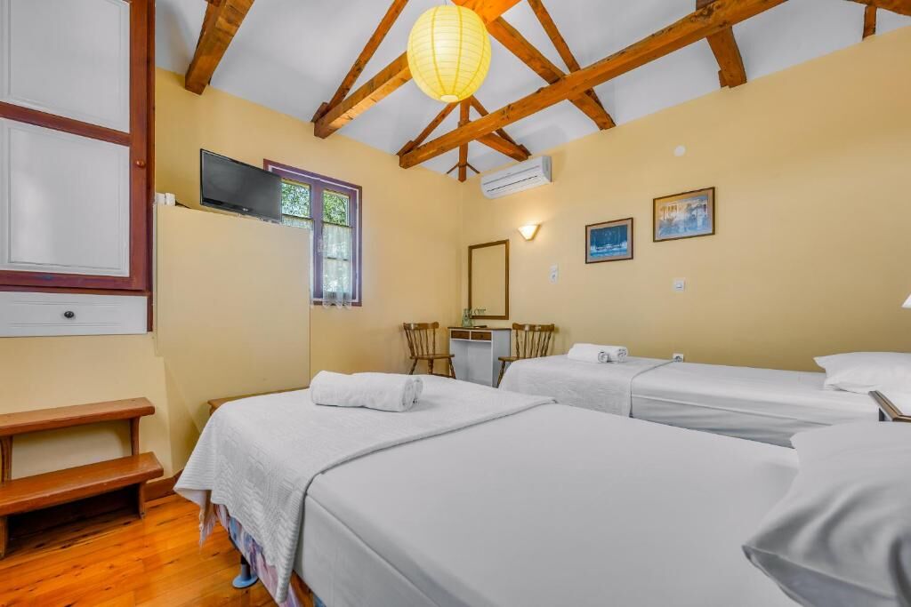 Aeolos Studios and Rooms, Tsoukalades, Lefkada