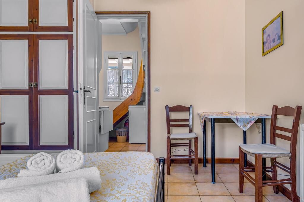 Aeolos Studios and Rooms, Tsoukalades, Lefkada