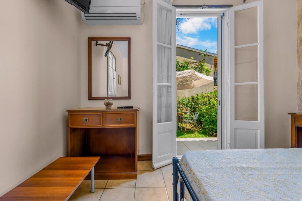 Aeolos Studios and Rooms, Tsoukalades, Lefkada
