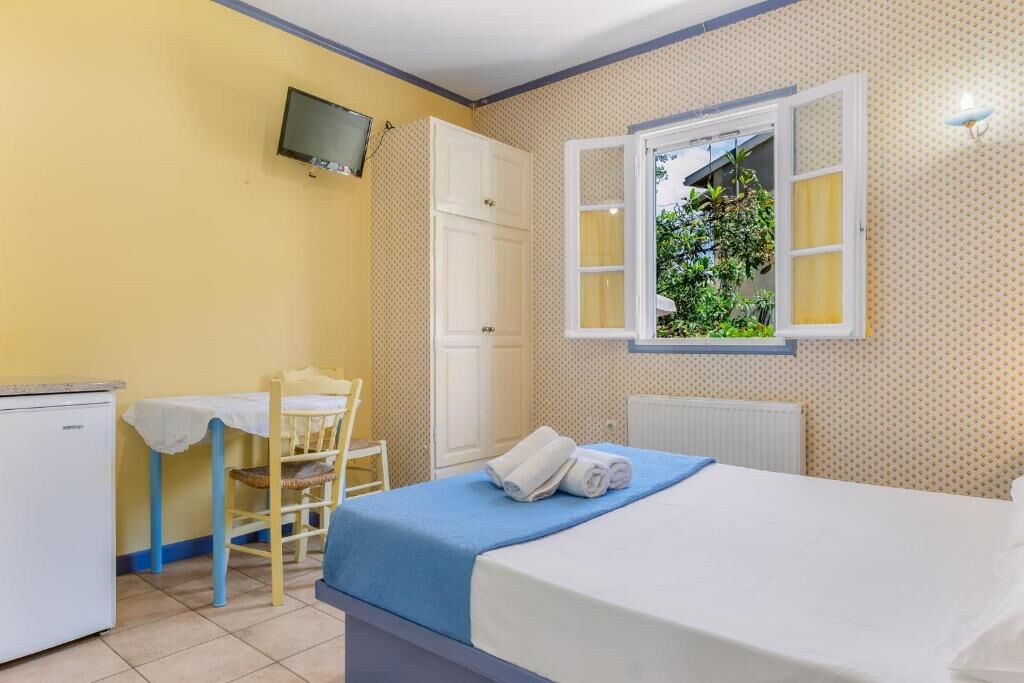 Aeolos Studios and Rooms, Tsoukalades, Lefkada