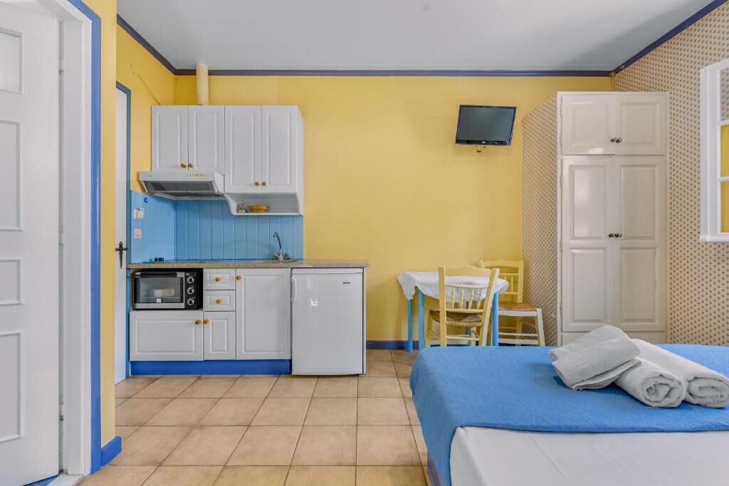 Aeolos Studios and Rooms, Tsoukalades, Lefkada