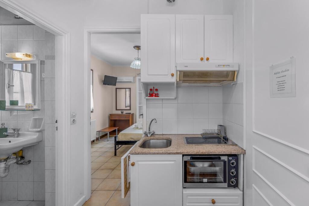 Aeolos Studios and Rooms, Tsoukalades, Lefkada