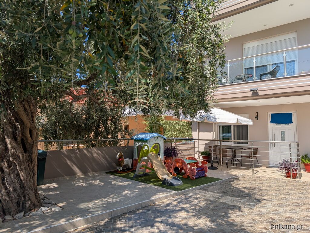 Venetia Studios, Potos, Thassos