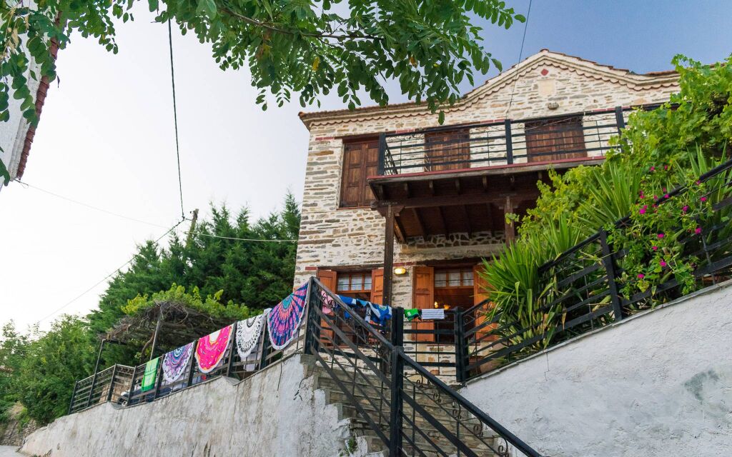 Stari Nikiti, Nikiti, Sithonia