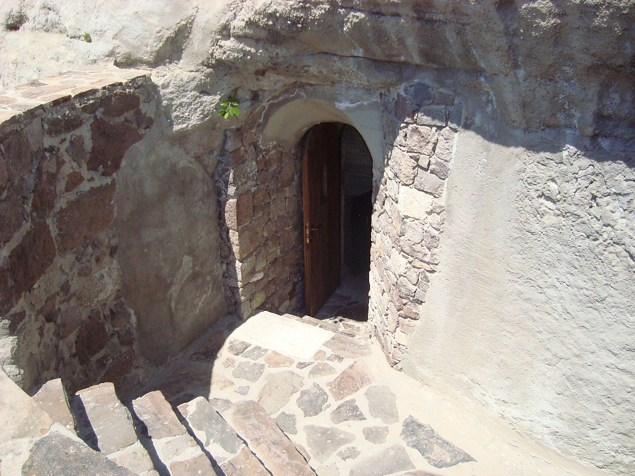 milos island greece catacombs (10).JPG