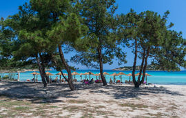 lagonisi beach sithonia
