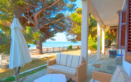 barlee beach front house metamorfosi sithonia 2