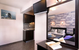 lotos nikos corner potos thassos mpampouras  (3)