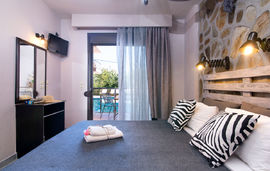 lotos nikos corner potos thassos psario  (2)