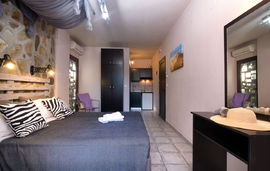 lotos nikos corner potos thassos psario  (3)