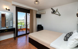 lotos nikos corner potos thassos trikorfo  (6)