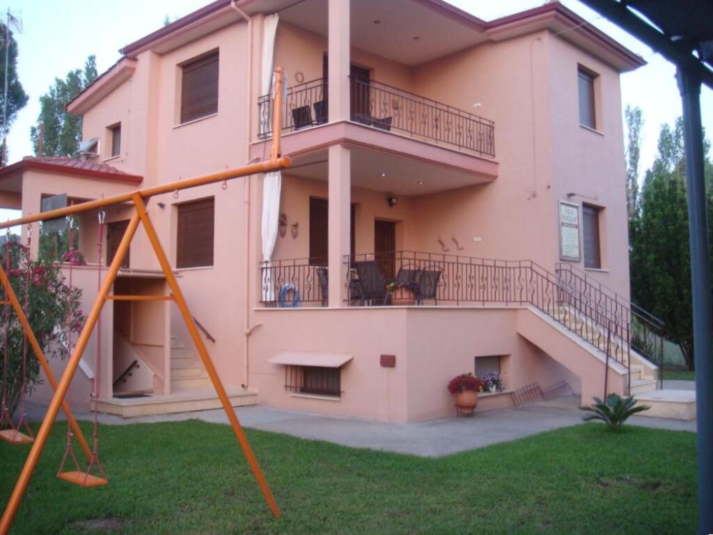 Angela Villa, Sykia, Sithonia