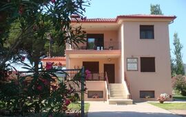 Angela Villa, Sykia, Sithonia