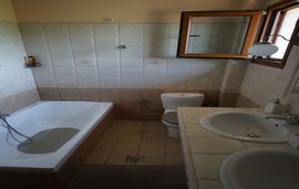 Alex Home, Sykia, Sithonia