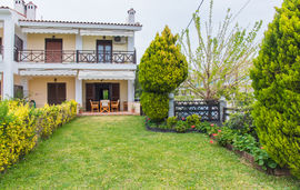 Xrysa's Seafront Maisonette, Nikiti, Sithonia