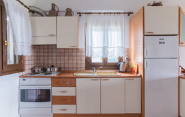 Xrysa's Seafront Maisonette, Nikiti, Sithonia