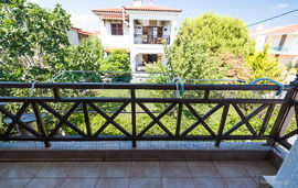 Xrysa's Seafront Maisonette, Nikiti, Sithonia