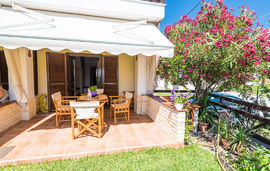 Xrysa's Seafront Maisonette, Nikiti, Sithonia