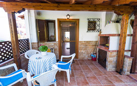 Xrysa's Seafront Maisonette, Nikiti, Sithonia