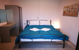 SunRay Apartments, Nikiti, Sithonia, 4 Bed Apartment, First Floor, No. 3