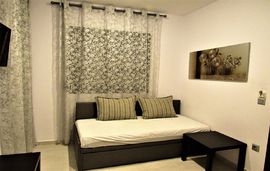 SunRay Apartments, Nikiti, Sithonia, 4 Bed Apartment, First Floor, No. 3