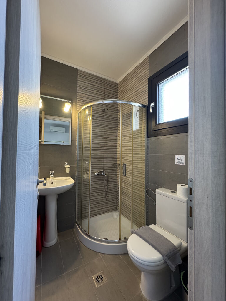 SunRay Apartments, Nikiti, Sithonia, 4 Bed Apartment, Second Floor, No. 6