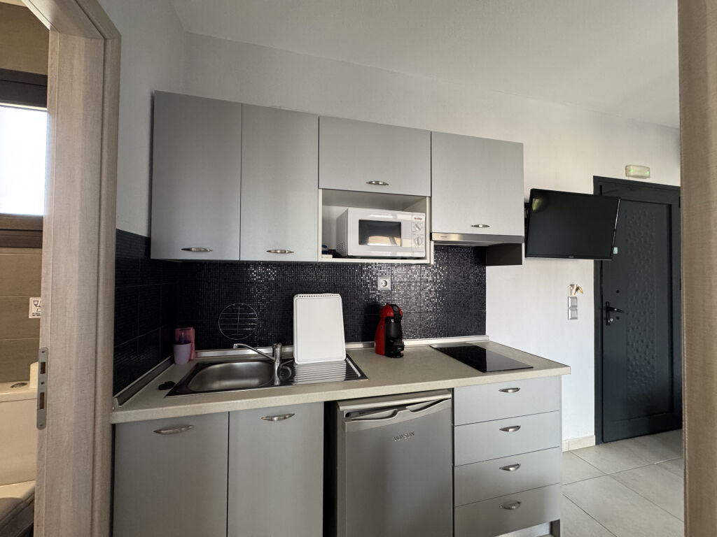 SunRay Apartments, Nikiti, Sithonia, 4 Bed Apartment, Second Floor, No. 6