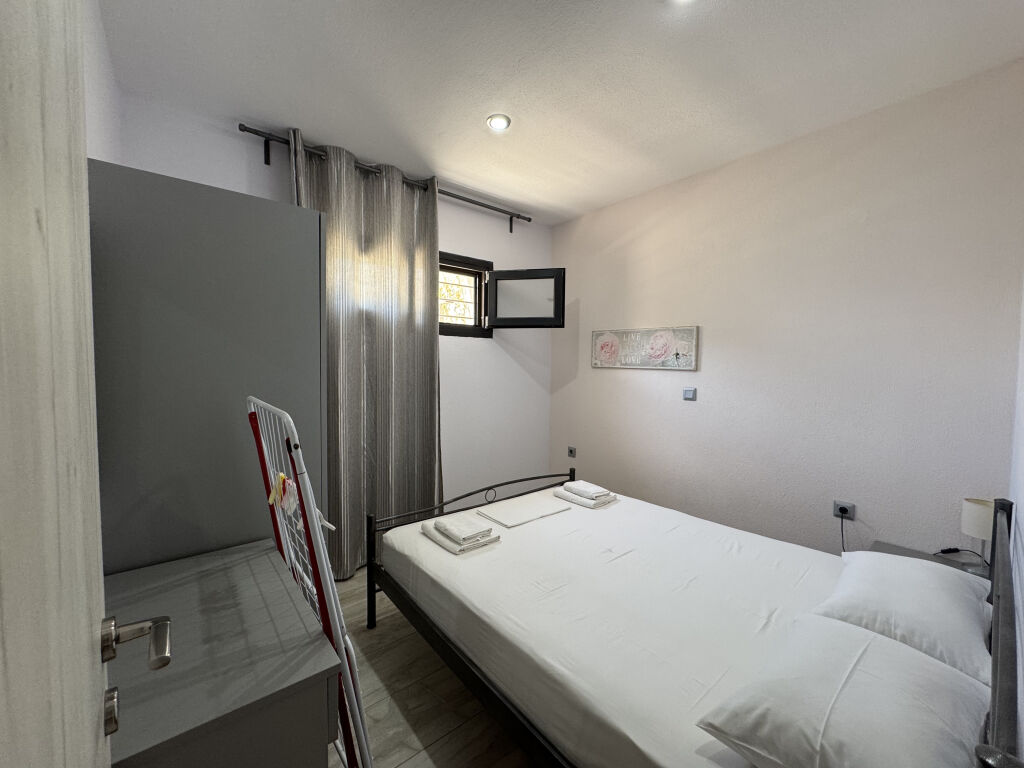 SunRay Apartments, Nikiti, Sithonia, 5 Bed Apartment, Semi-based, A2