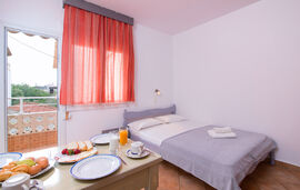 Ageri Pension, Potos, Thassos, 4 Bed Apartment, First Floor, Garden View