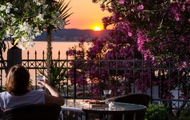 Ageri Pension, Potos, Thassos, Yard