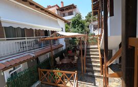 Zefyros Pension, Ammouliani, Athos