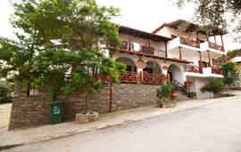 Zefyros Pension, Ammouliani, Athos
