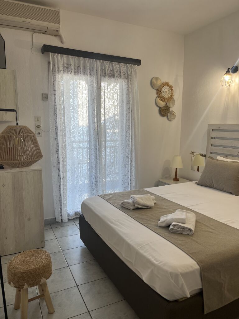 Zefyros Pension, Ammouliani, Athos