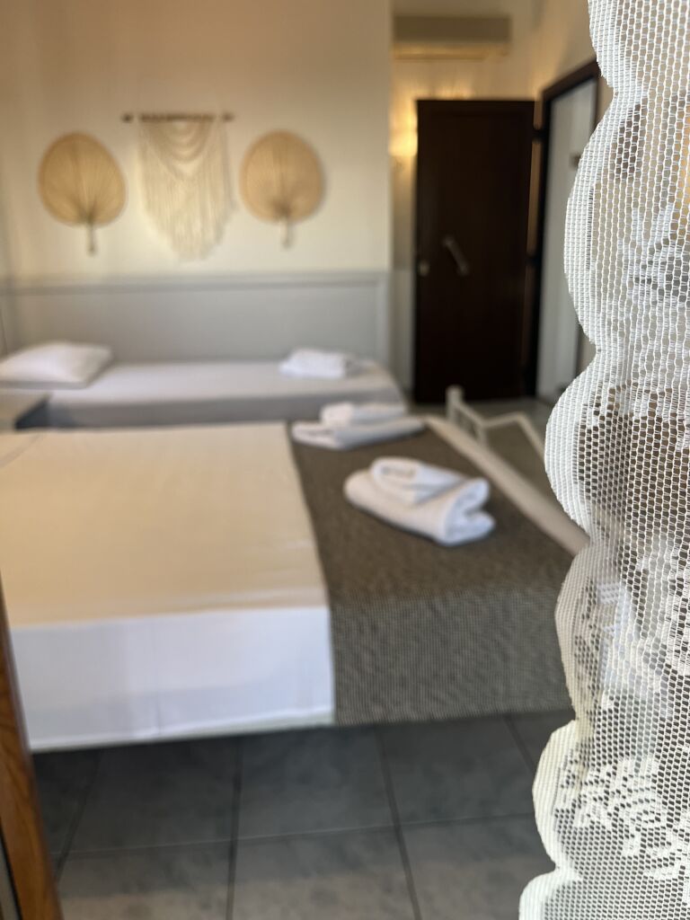 Zefyros Pension, Ammouliani, Athos