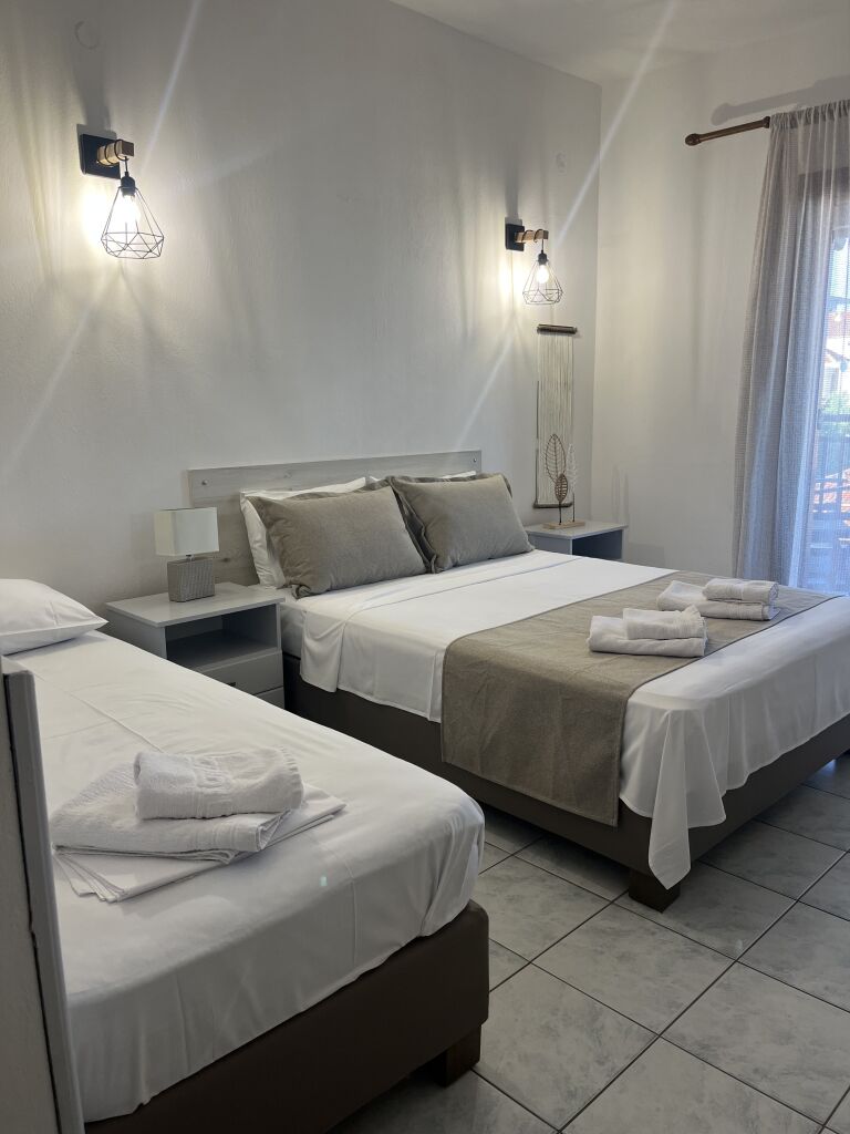 Zefyros Pension, Ammouliani, Athos