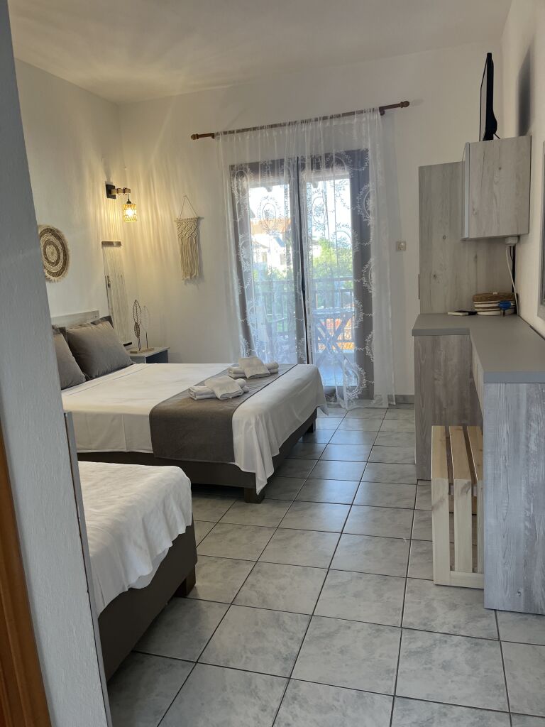 Zefyros Pension, Ammouliani, Athos