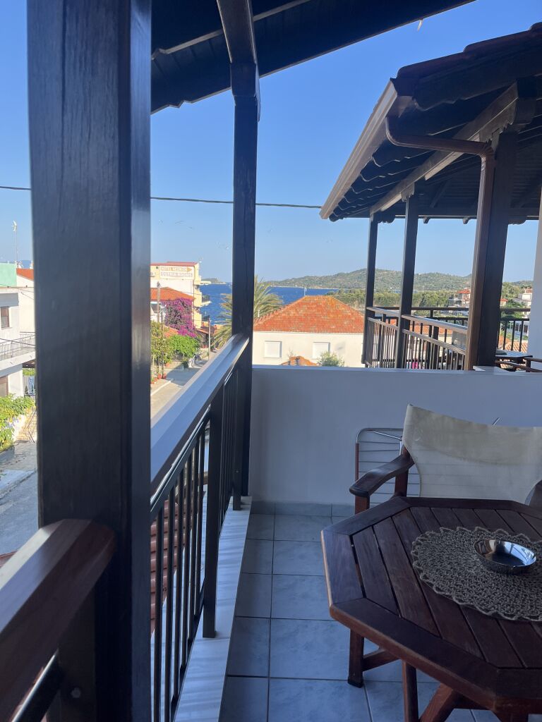 Zefyros Pension, Ammouliani, Athos