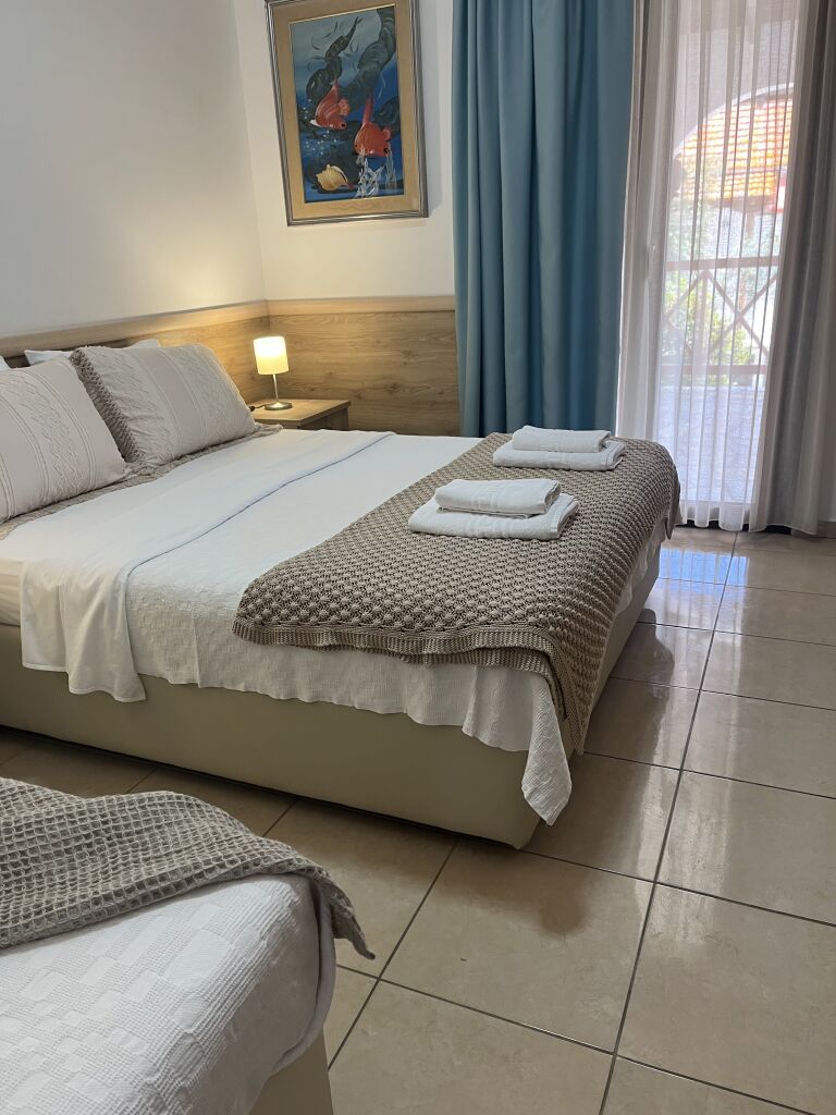 Zefyros Pension, Ammouliani, Athos