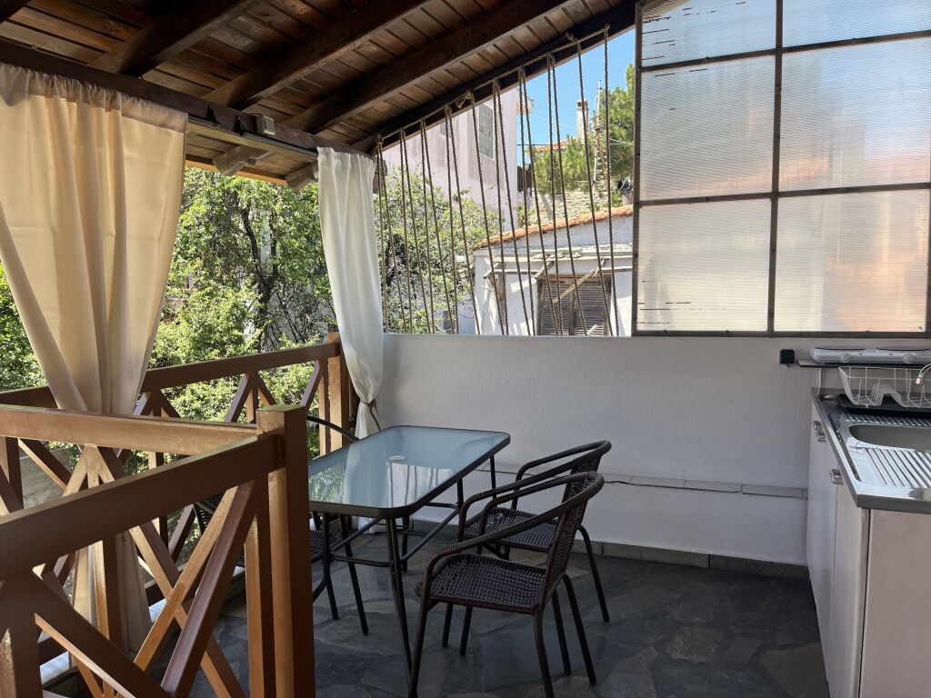 Zefyros Pension, Ammouliani, Athos