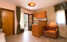 Anastasia Apartments, Skala Potamia, Thassos, 4 Bed Apartment, First Floor, No.1