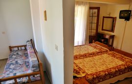 to kavouri rooms and apartments skala potamia thassos  (19)