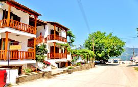 to kavouri rooms and apartments skala potamia thassos  (2)