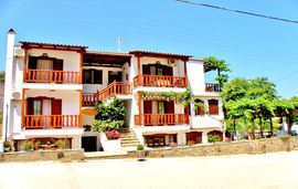 to kavouri rooms and apartments skala potamia thassos  (3)