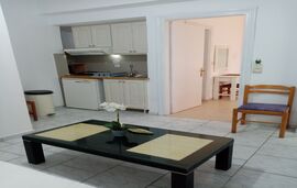 Steven Studios, Vasiliki, Lefkada, 4 Bed Apartment, Ground Floor
