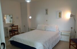 Steven Studios, Vasiliki, Lefkada, 4 Bed Apartment, Ground Floor