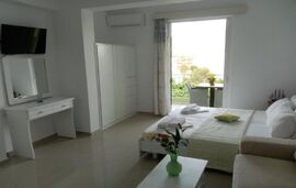 Steven Studios, Vasiliki, Lefkada, 3 Bed Studio, Sea View