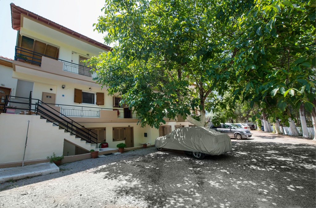 vessarios apartments nikiana lefkada (1) 