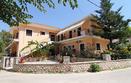 antypas rooms vasiliki lefkada  (1) 