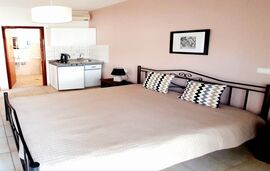 Finikes Studios, Limenas, Thassos