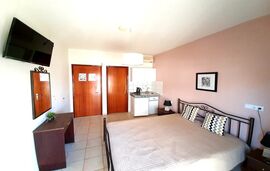 Finikes Studios, Limenas, Thassos